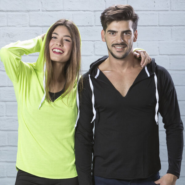 Sweat à capuche Yuk - Noir – Image 2